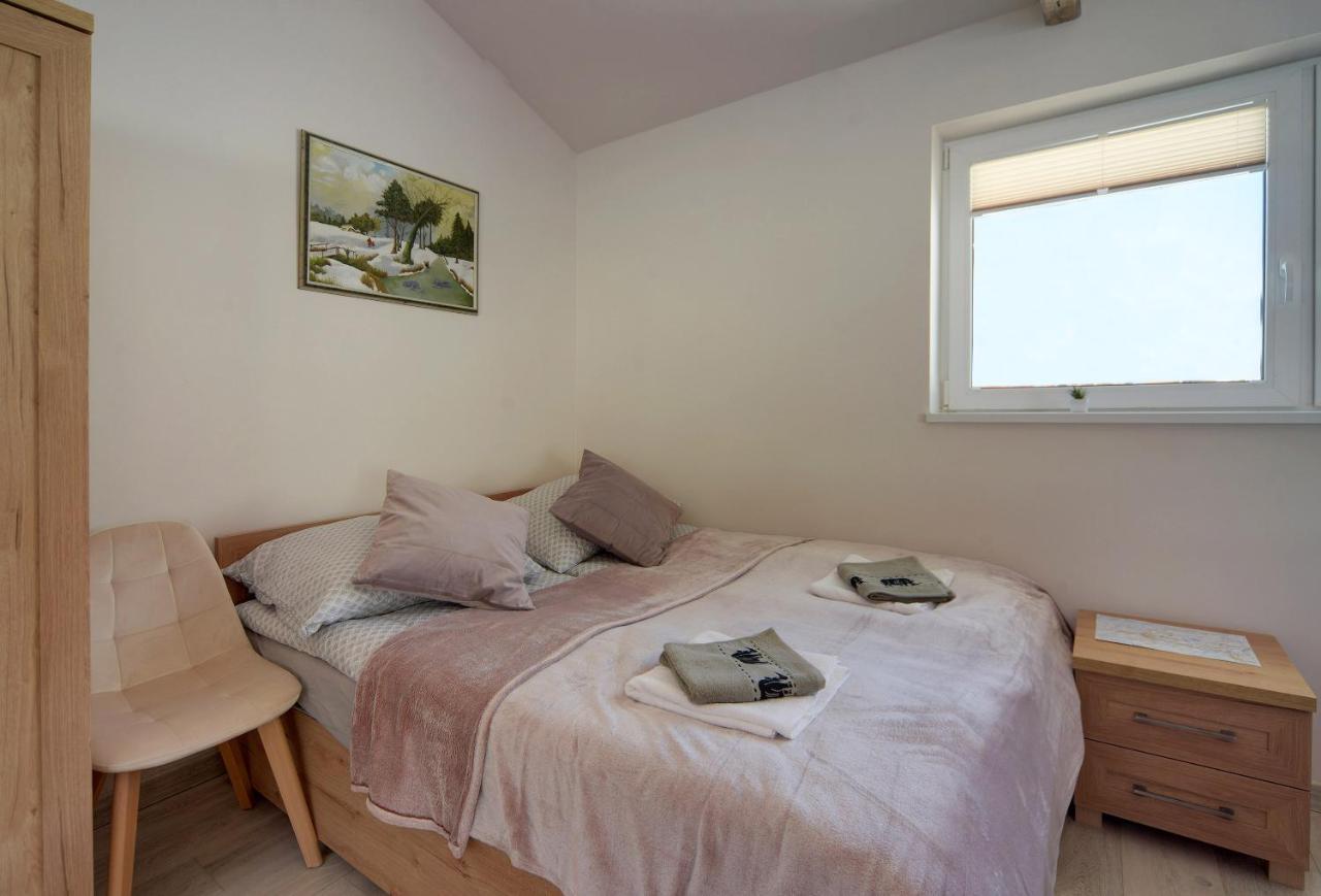 Apartament Sniezna Polana - 2-Pietrowy Apartament Idealny Dla Duzej Rodziny! ชกลาร์สกา ปอเรมบา ภายนอก รูปภาพ
