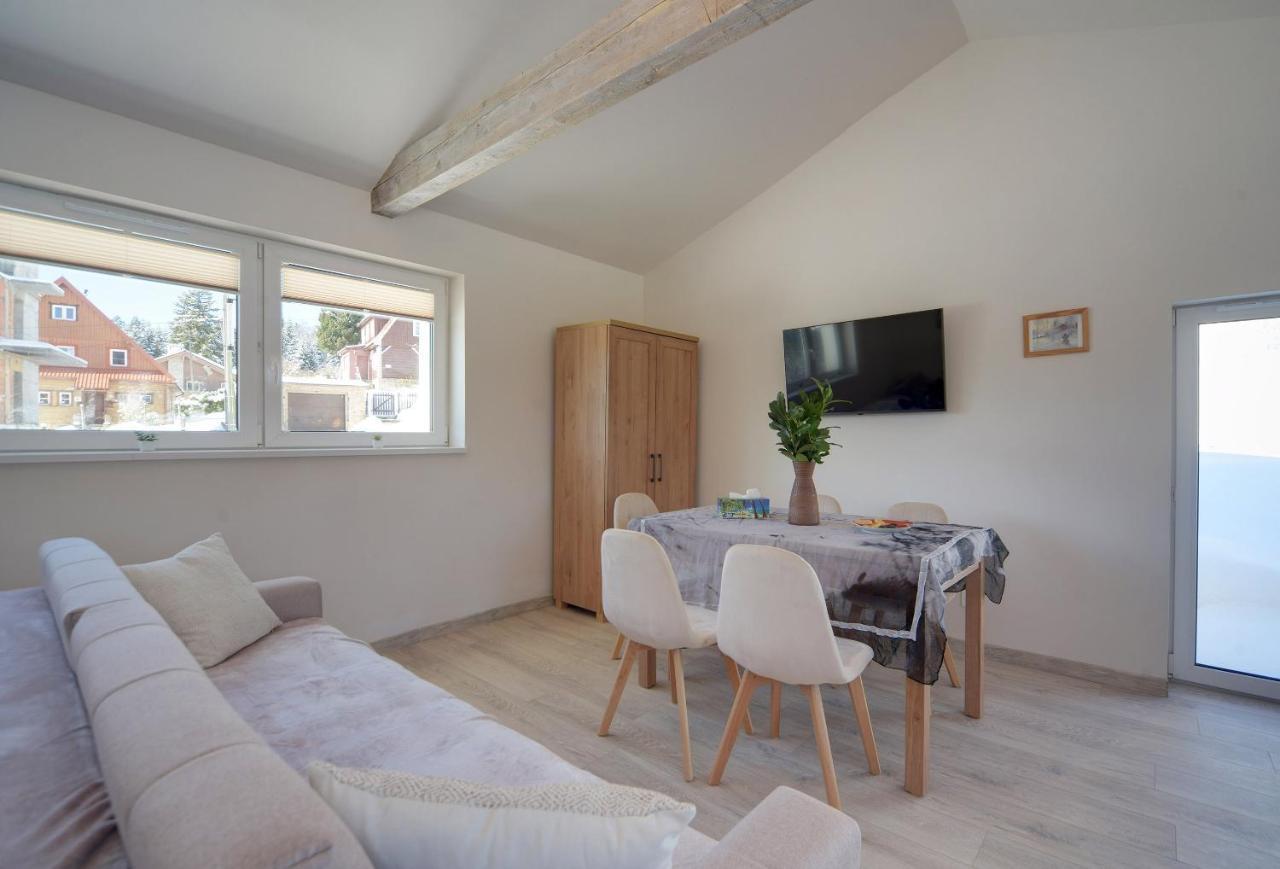 Apartament Sniezna Polana - 2-Pietrowy Apartament Idealny Dla Duzej Rodziny! ชกลาร์สกา ปอเรมบา ภายนอก รูปภาพ